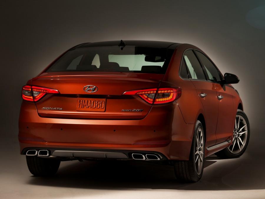  Hyundai Sonata 2015 года  (US) (фото 6 из 12)